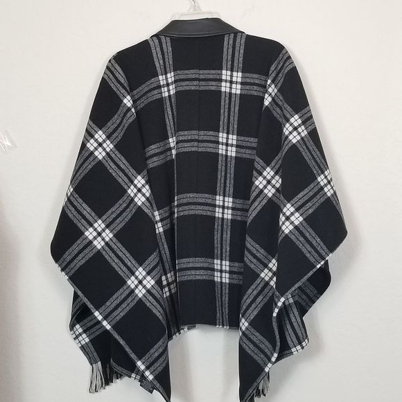 1 DAY SALE NEW ROCK & REPUBLIC Plaid Fringe Moto Biker Poncho Cape Jacket Shawl - Picture 5 of 13